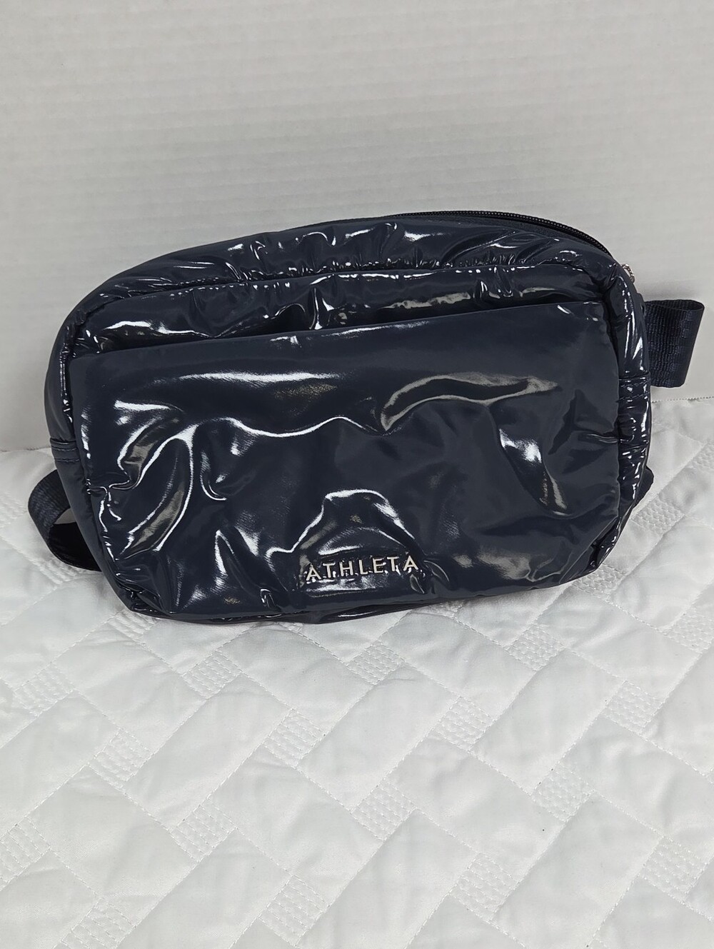 Athleta Simone Biles Power of She All About Shine Puff Lg Belt Bag Navy Buckle